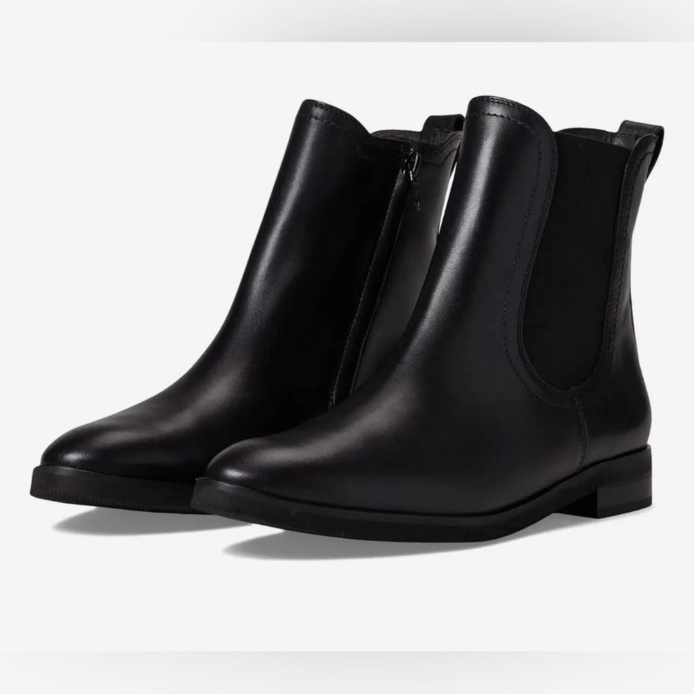 NIB Paul Green Mindy Black Leather Ankle Boots